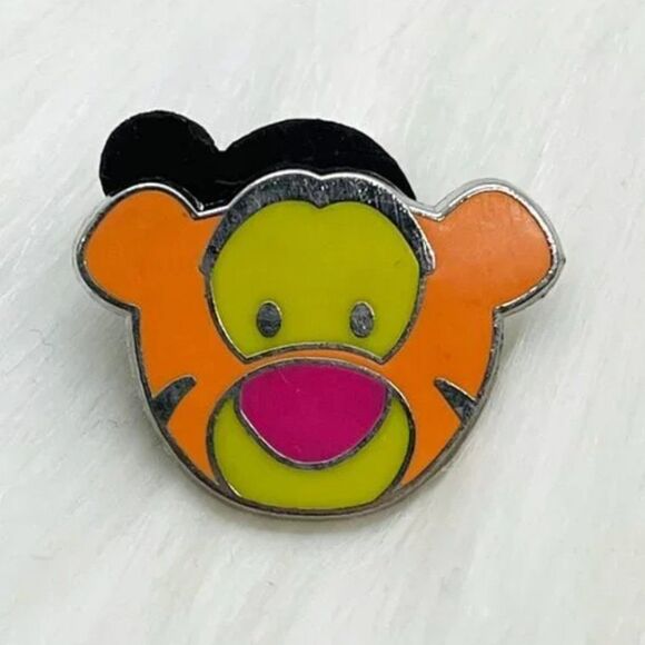 🔮 5/$25 Disney Winnie‎ The Pooh Baby Tigger Pin - Picture 1 of 3